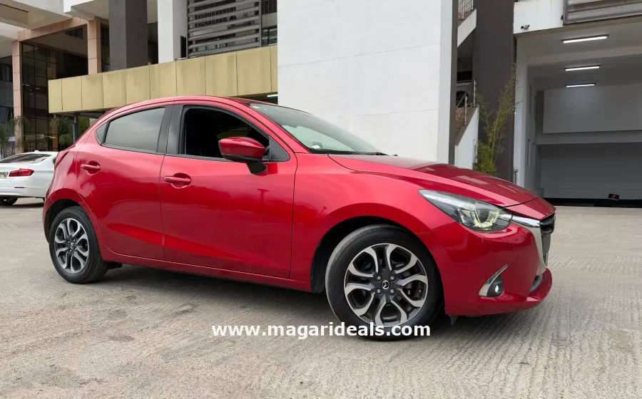2017 Mazda Demio Diesel in Nairobi Kenya in Kenya for Sale | Magari Deals