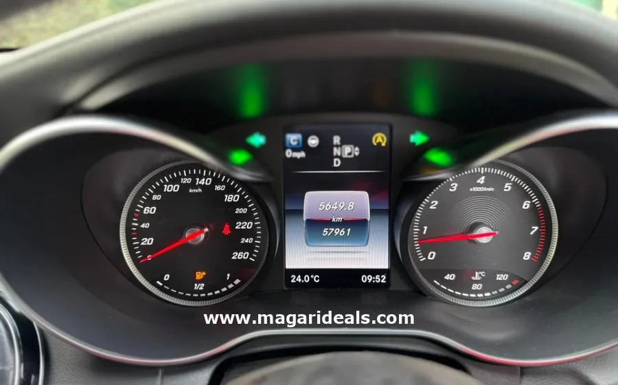 Mercedes-Benz C180 in Kenya for Sale | Magari Deals