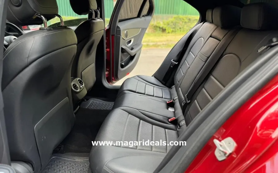 Mercedes-Benz C180 in Kenya for Sale | Magari Deals